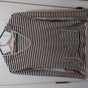 Roxy hooded sweatshirt.